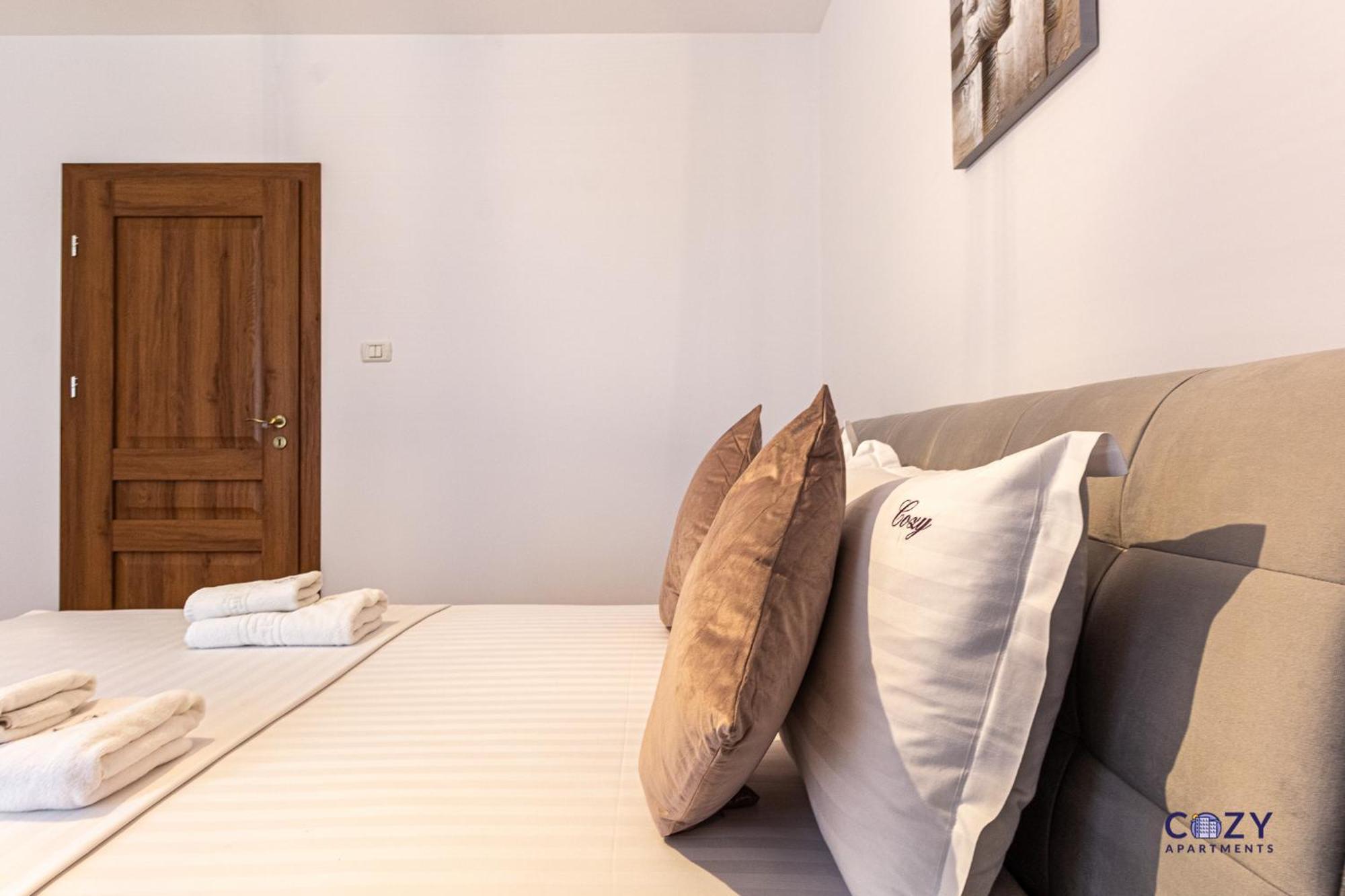 Cozy Brand New Boutique Aparthotel Brașov Exterior foto